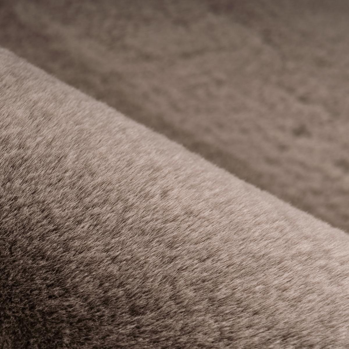 Tapis longs poils shaggy tufté motif uni HOHE