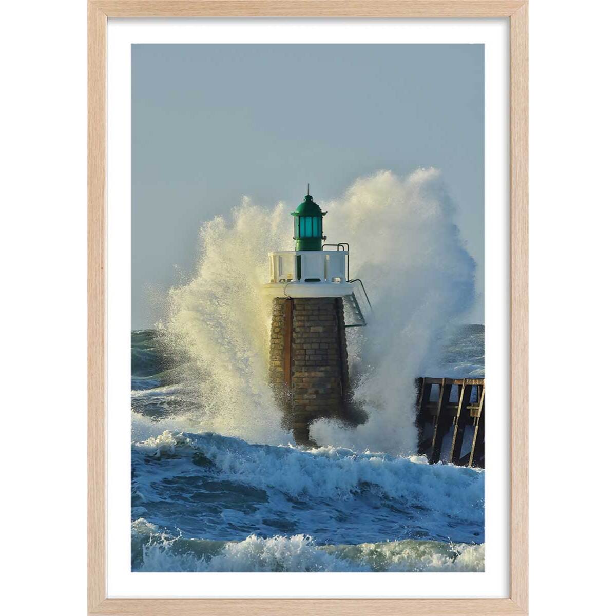 Affiche photo tempête sur le phare Affiche + cadre en bois - Chêne