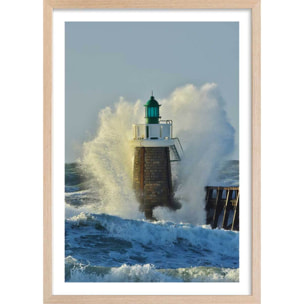 Affiche photo tempête sur le phare Affiche + cadre en bois - Chêne