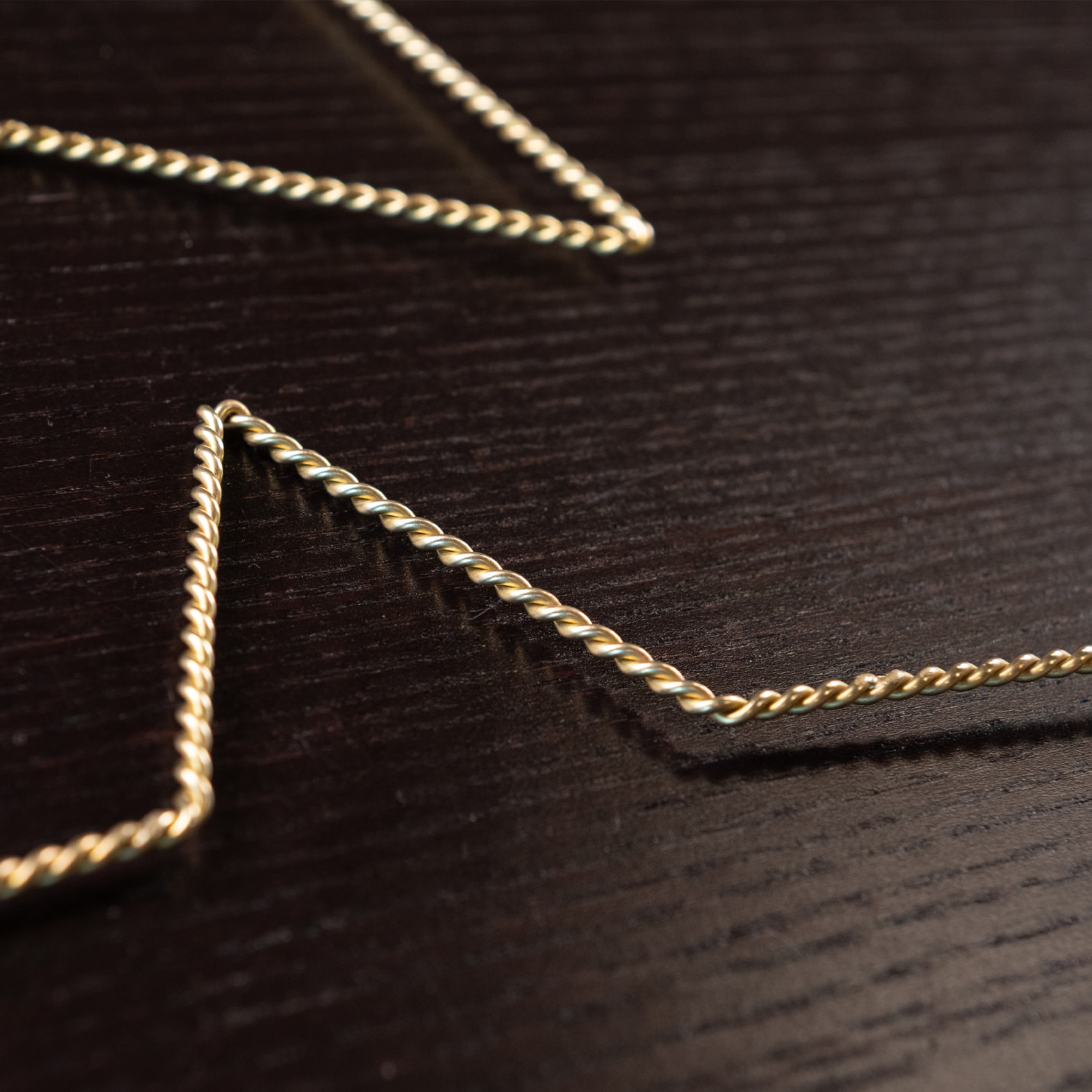 Déco murale étoile fil laiton torsadé - Doré Vieilli