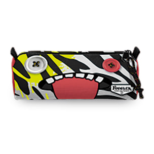 Portatodo Redondo Fuggler. Interior totalmente forrado y personalizado. Con accesorios botones.