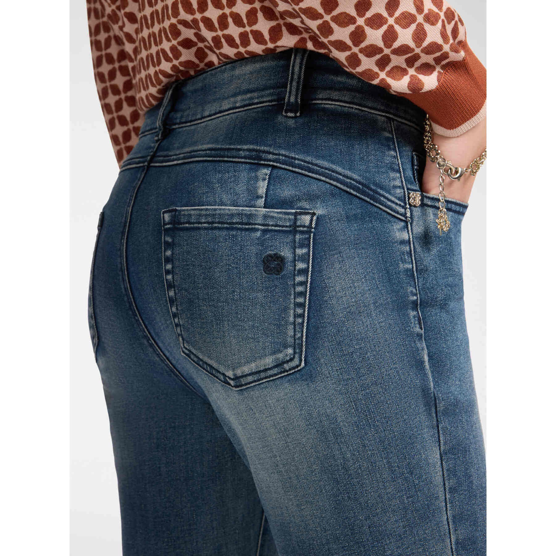 Elena Mirò - Vaqueros de 5 bolsillos, corte kick flare, "Florence" - Azul