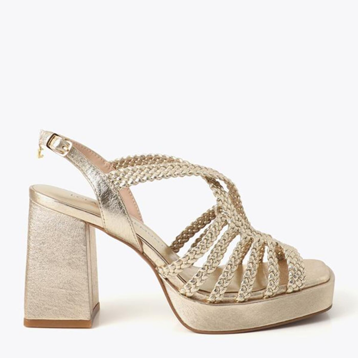 Sandalo con tacco metallizzato e cinturini intrecciati