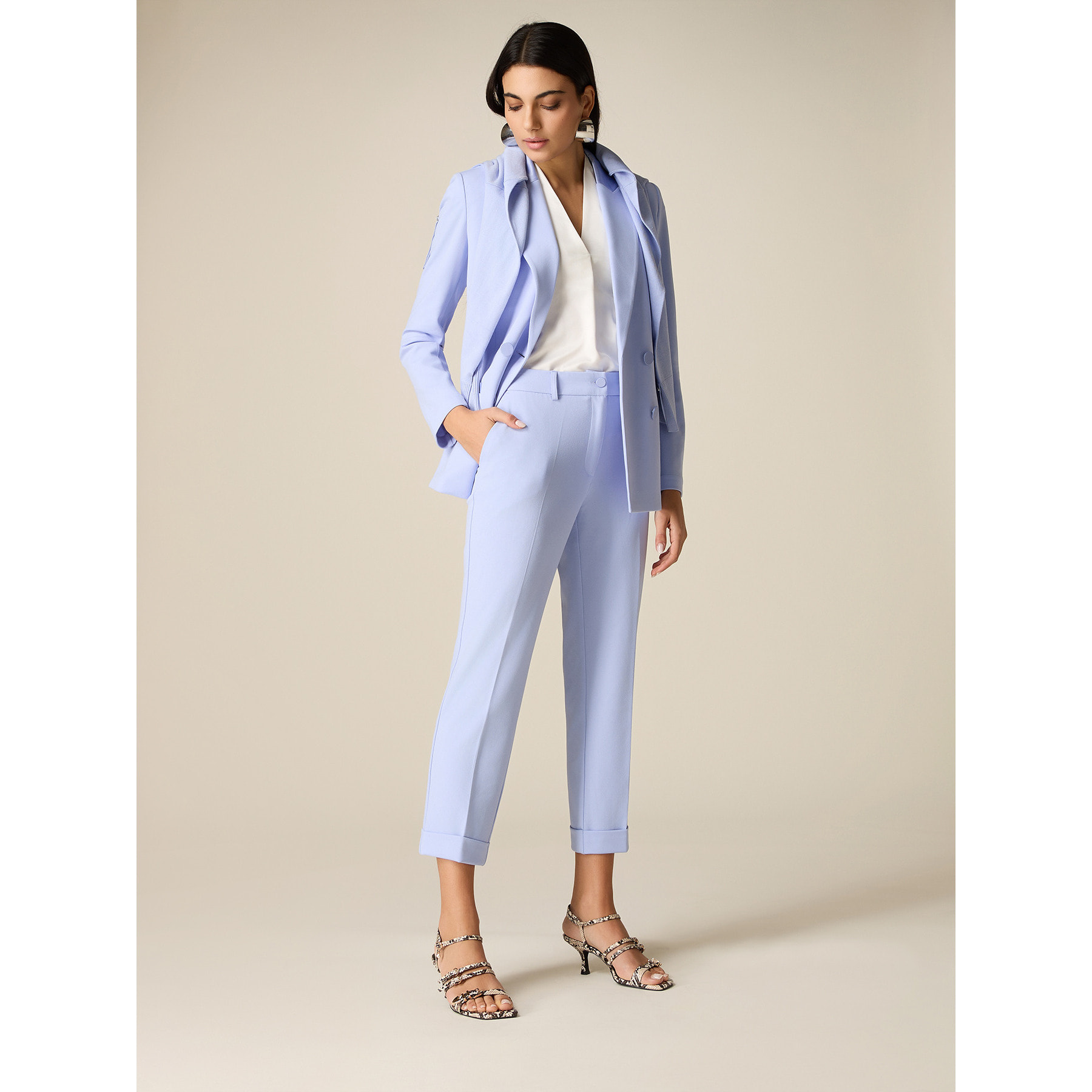 Oltre - Pantalones cropped de tejido crepé - Light - blue