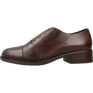 Zapatos de Vestir Hombre de la marca GEOX  modelo D04LHL 00043 MARRON