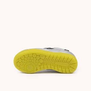 Zapatillas Infantiles de Fútbol Sala Plateadas con Triple Velcro MUNICH G-3 KID VCO 453