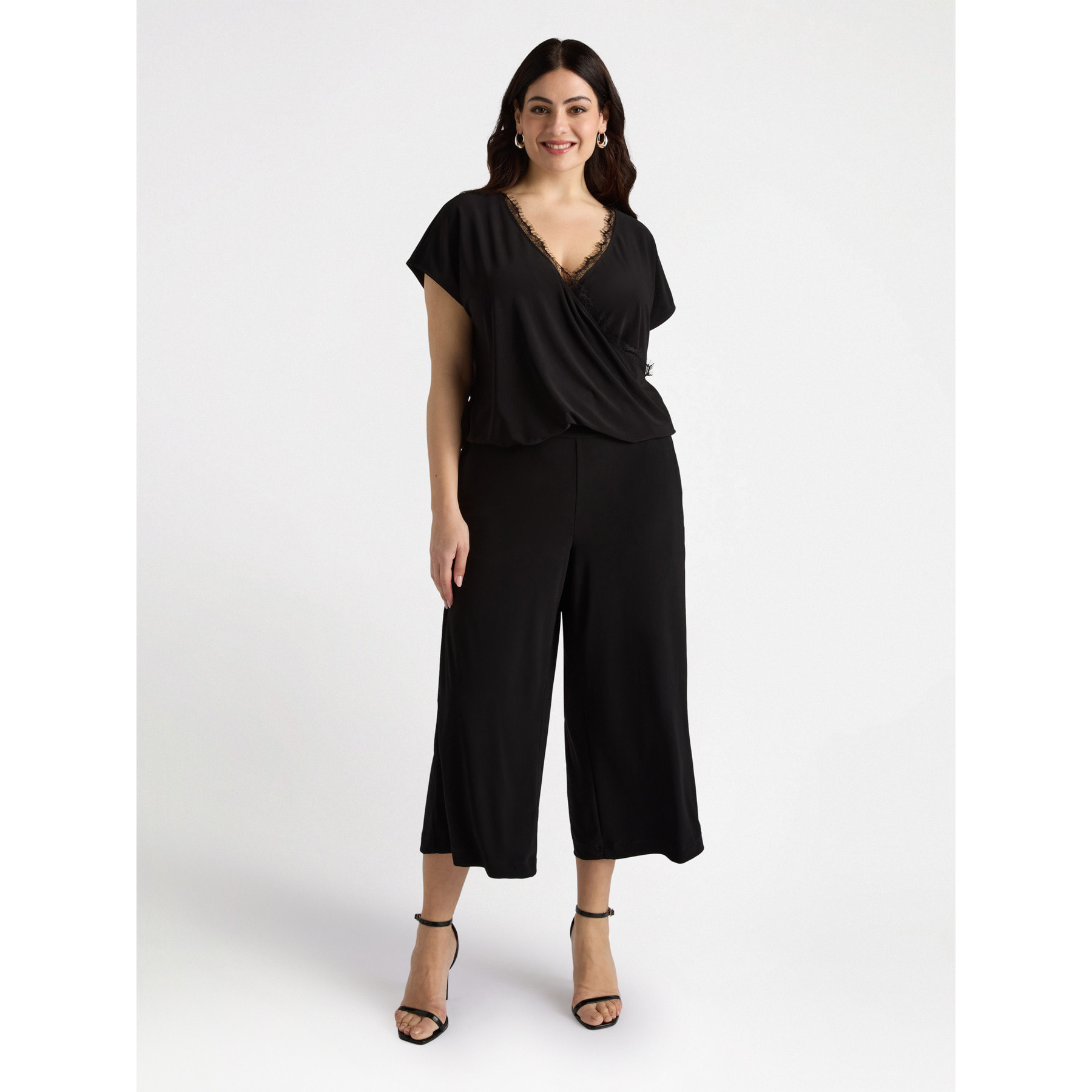 Fiorella Rubino - T-shirt con incrocio e bordi in pizzo - Nero