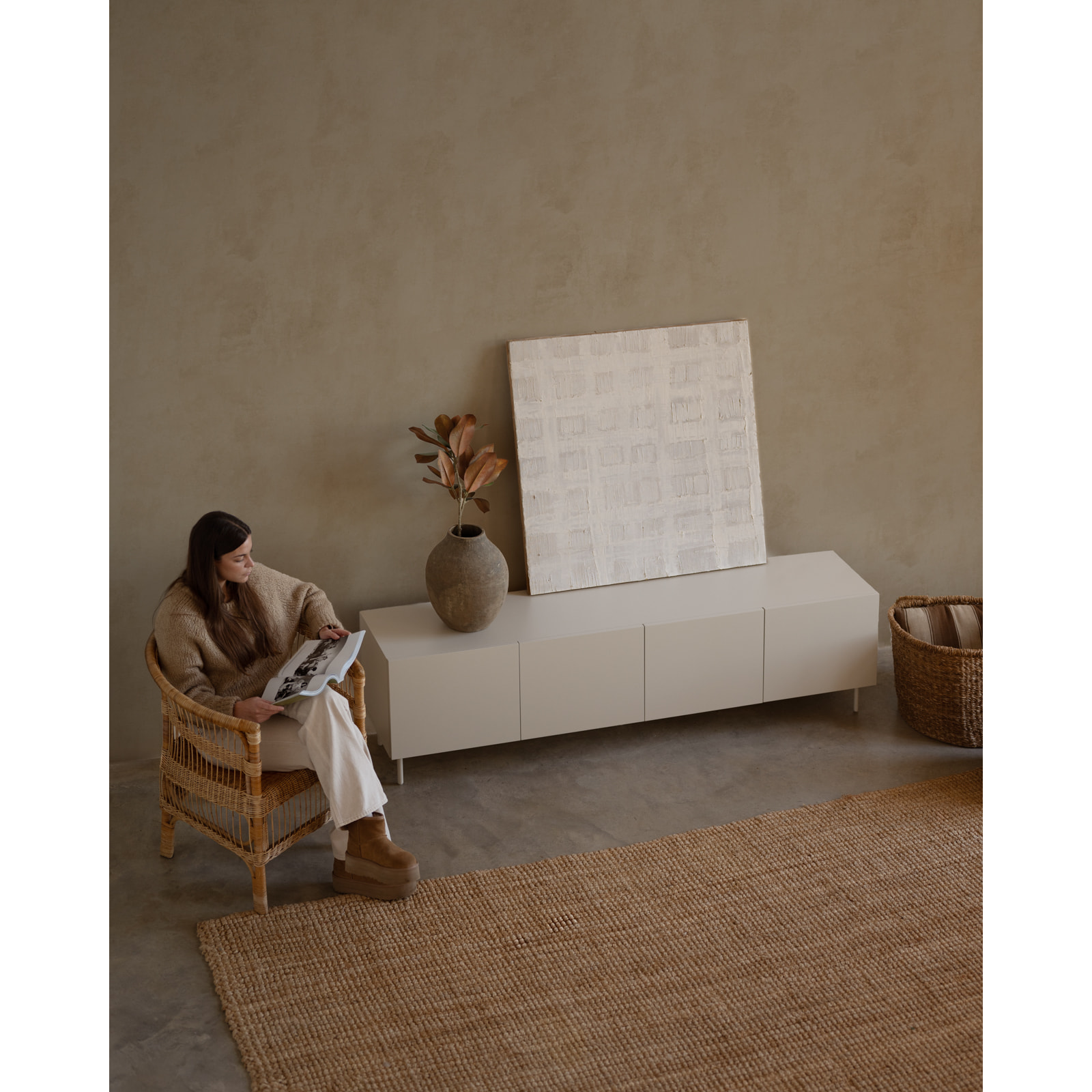 Mueble TV lacado en tono arena en varias medidas