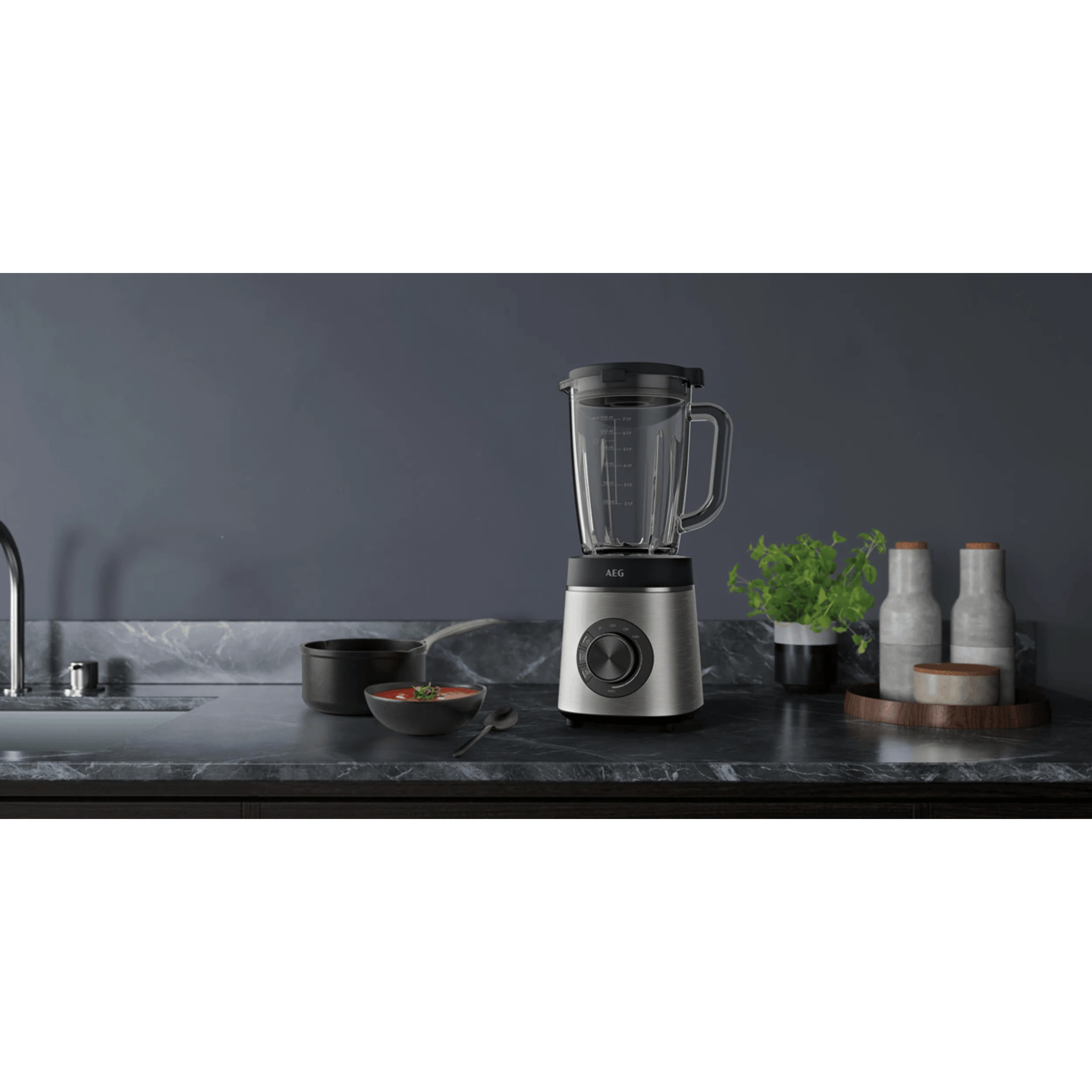 AEG Batidora de vaso de 1,75 litros y 1400 W TB6-1-6ST