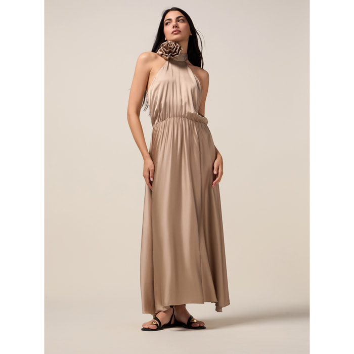 Oltre - Vestido largo de satén con flor - Beige