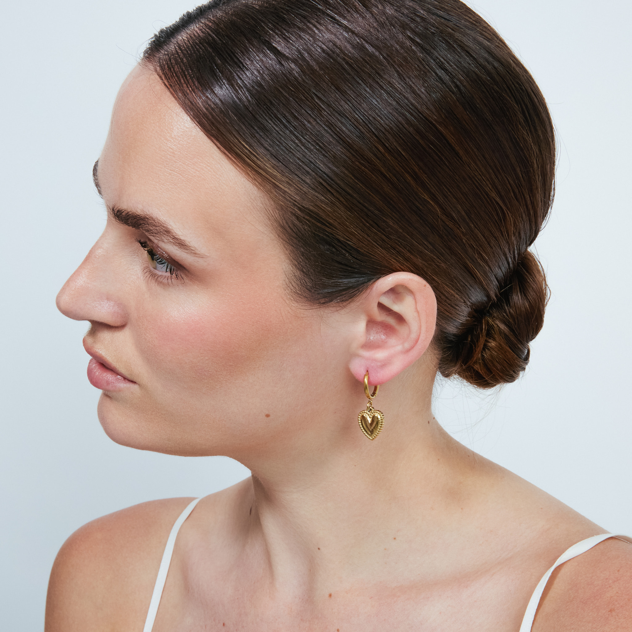 Pendientes Dadis acabado oro amarillo 18k