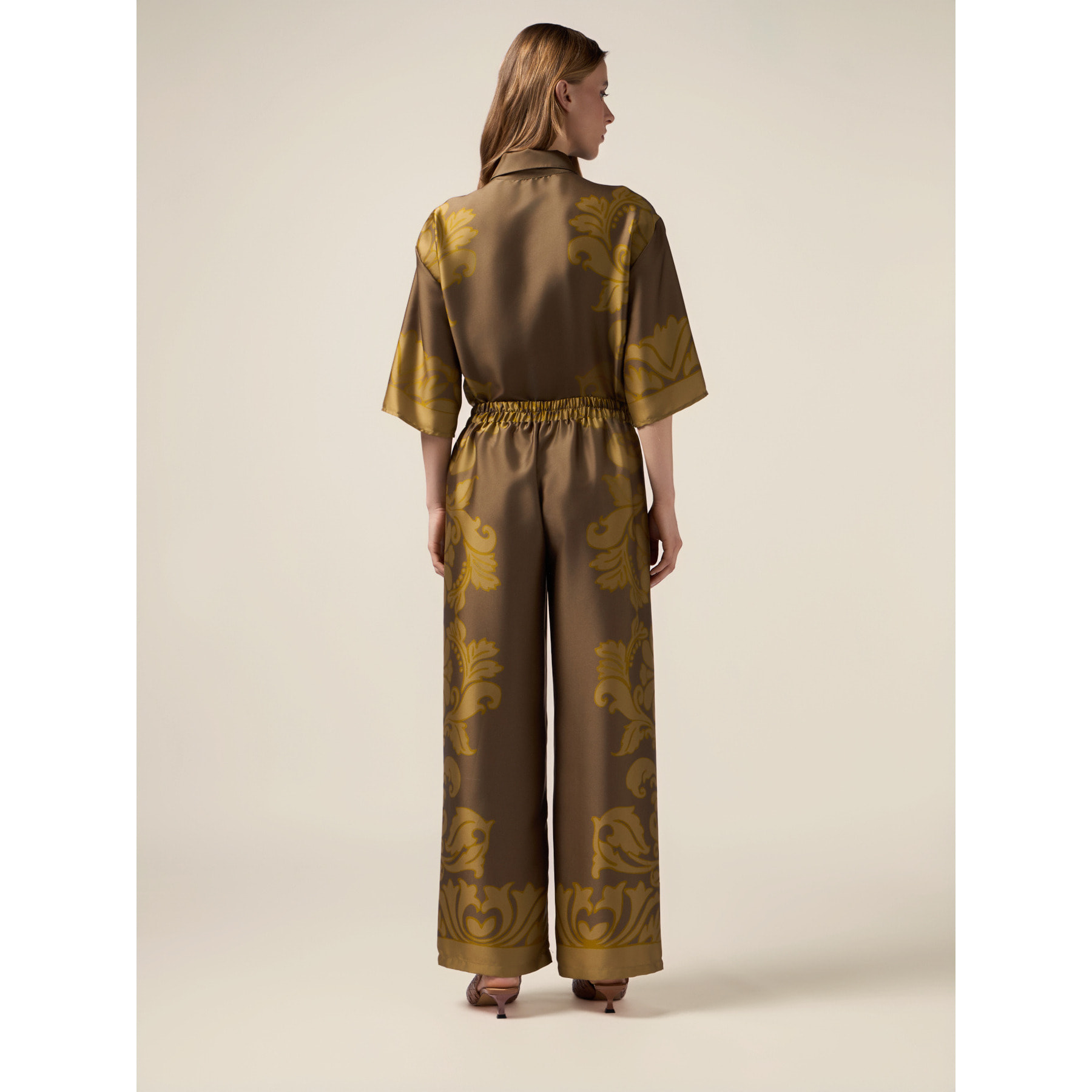 Oltre - Pantaloni palazzo in raso fantasia - Marrone