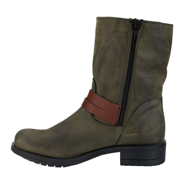 Stivaletti in pelle nabuk con cinturini