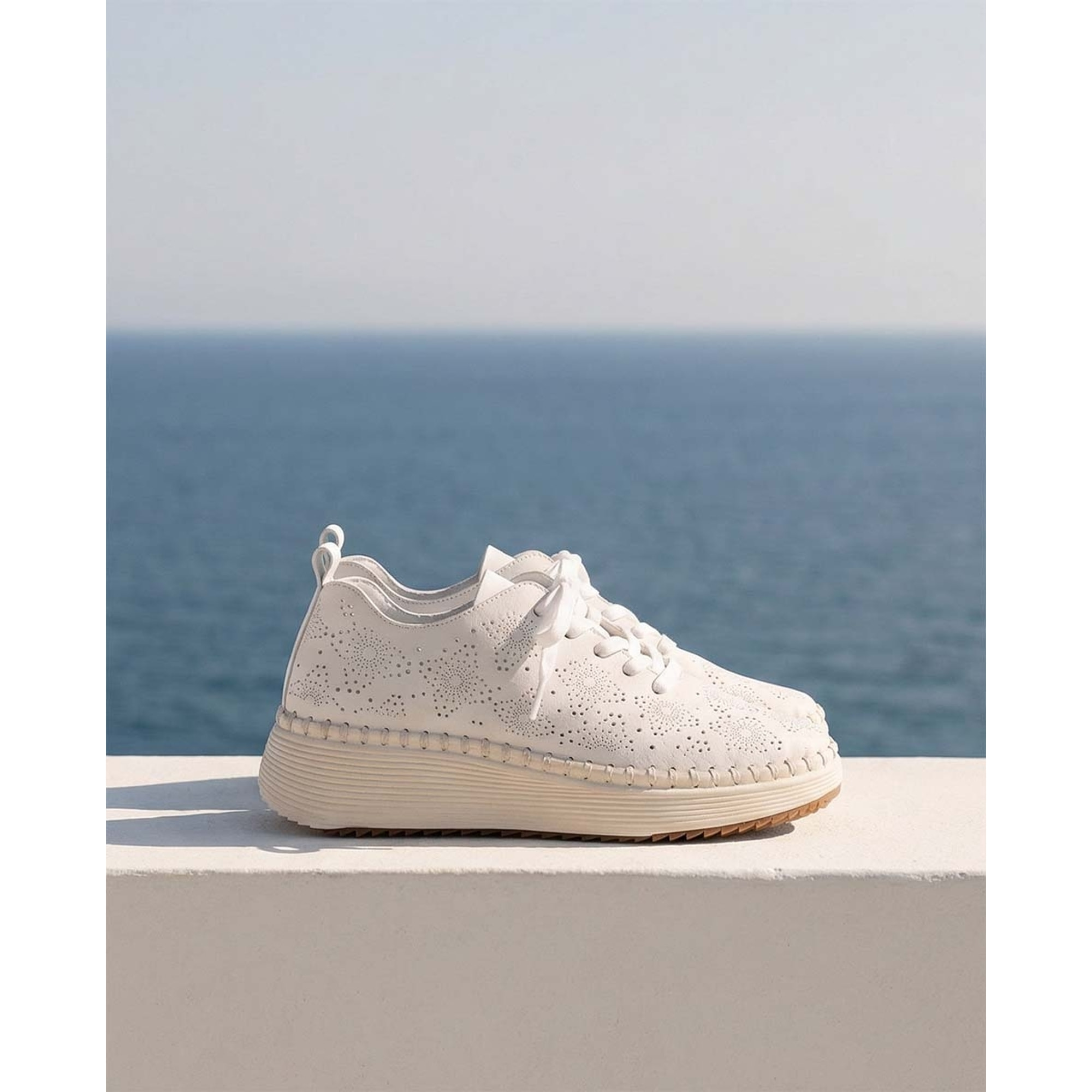 Zapatos de Piel Sintética - Beig - Tacón: 3 cm