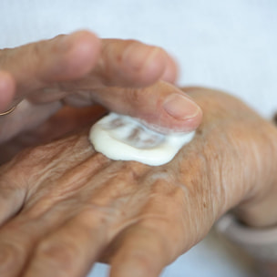 Crème Mains Anti-Tâches, Anti-Âge - Argile Blanche & Lys de Mer 75 ml