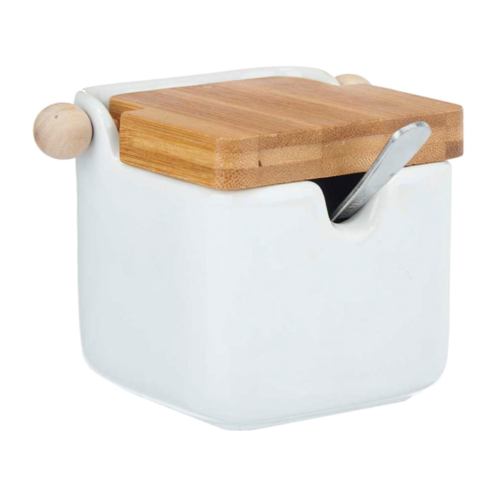 Azucarero de cerámica blanco con tapa de bambú y cucharilla para servir.