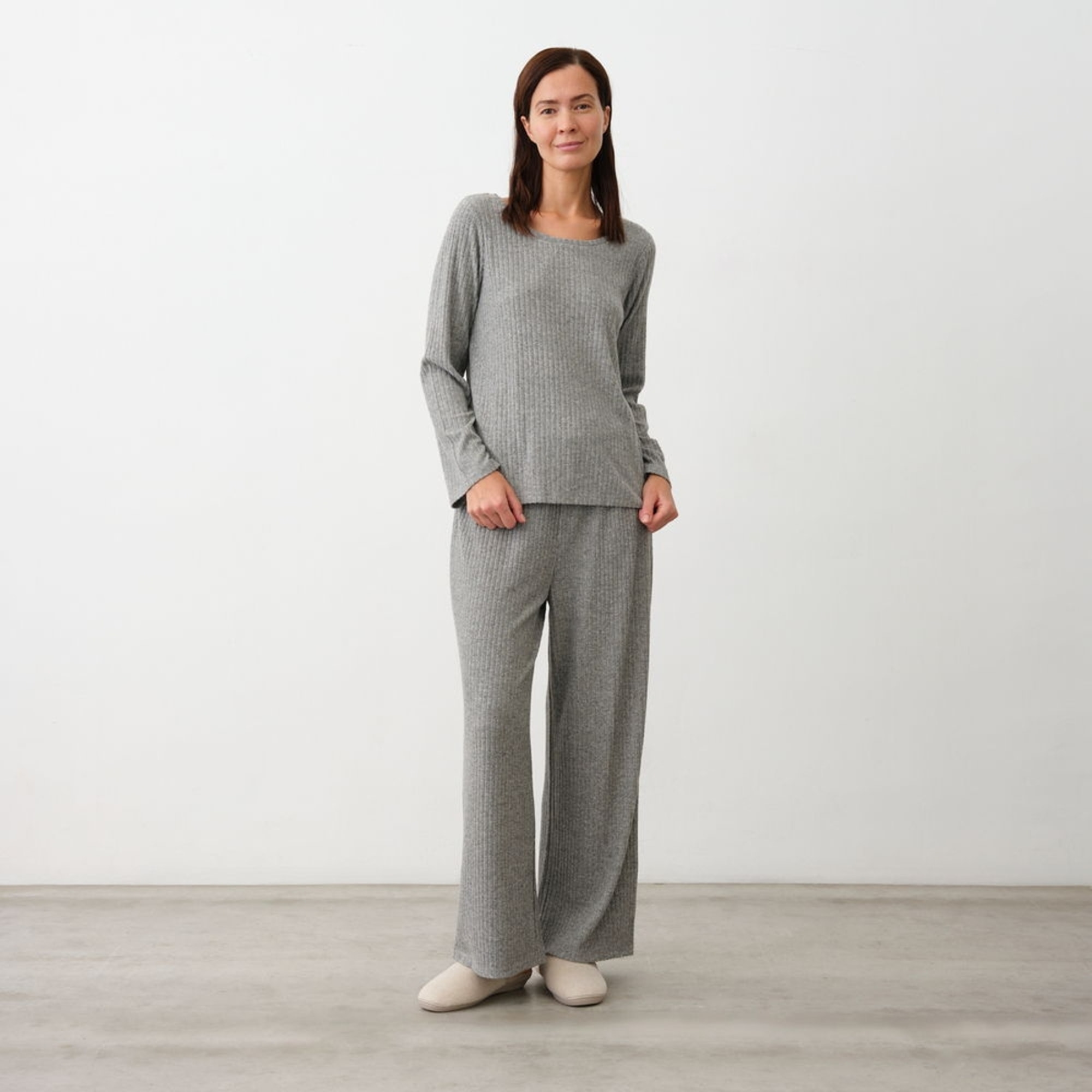 Pantalón punto canalé Sisa color gris Poliéster