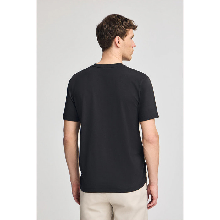 Camiseta negra de manga corta y cuello de pico con bordado Rigby Best