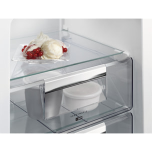 AEG Congelador vertical integrable de 1769 mm ABE818E6NC | Reacondicionado