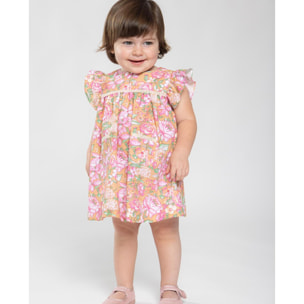 Vestido corto estampado de flores rojas, volantes en las sisas, bolsillos y falda fruncida.