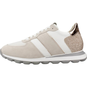 Sneakers de  Mujer de la marca GEOX  modelo D SPHERICA VSERIES Beige