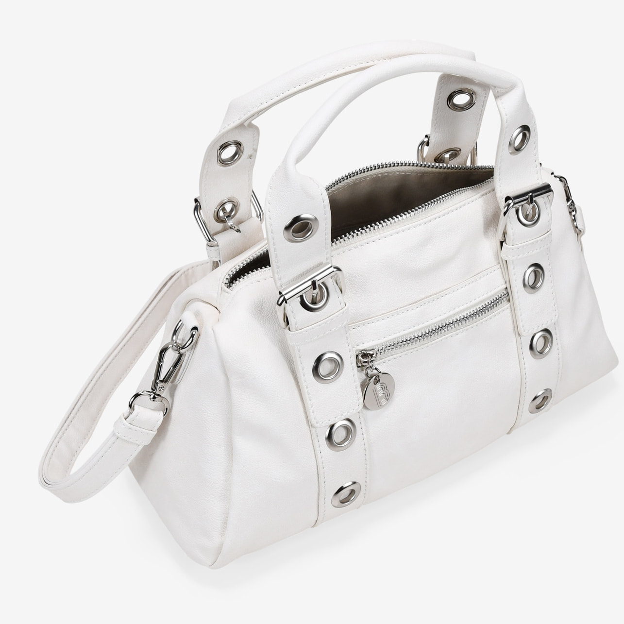 Bolso de mano blanco con hebillas y tachuelas redondas