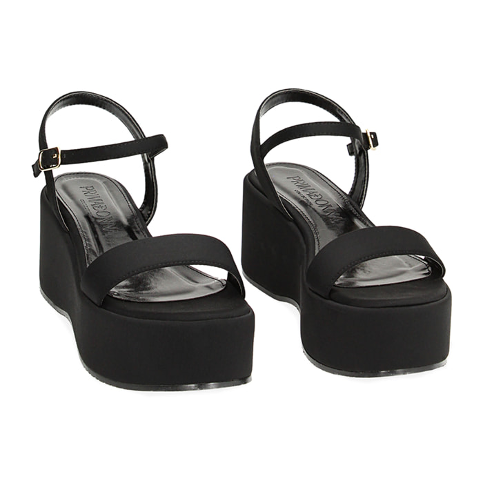 Cuñas negras en lycra