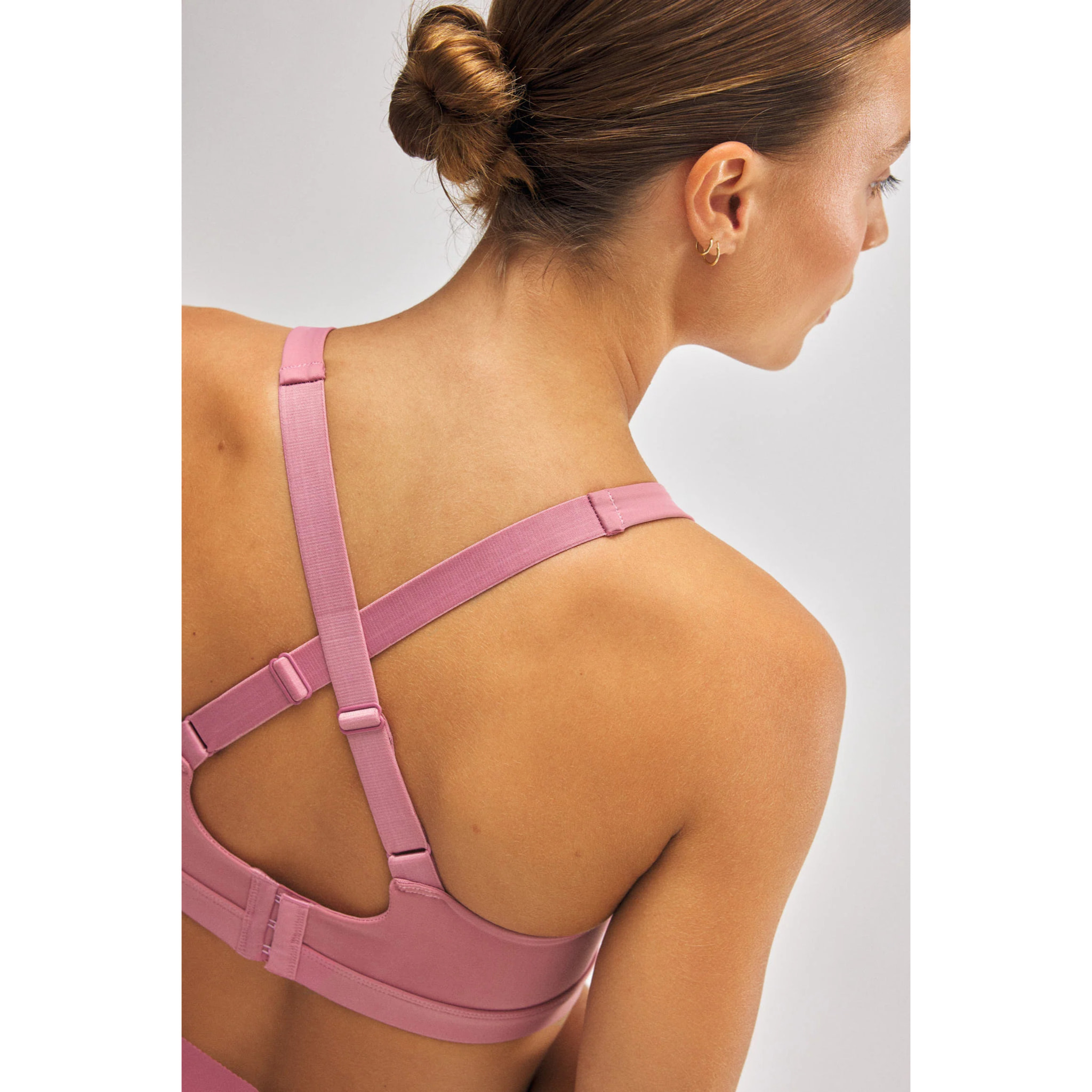 Reggiseno sportivo ad alto sostegno con spalline regolabili in rosa