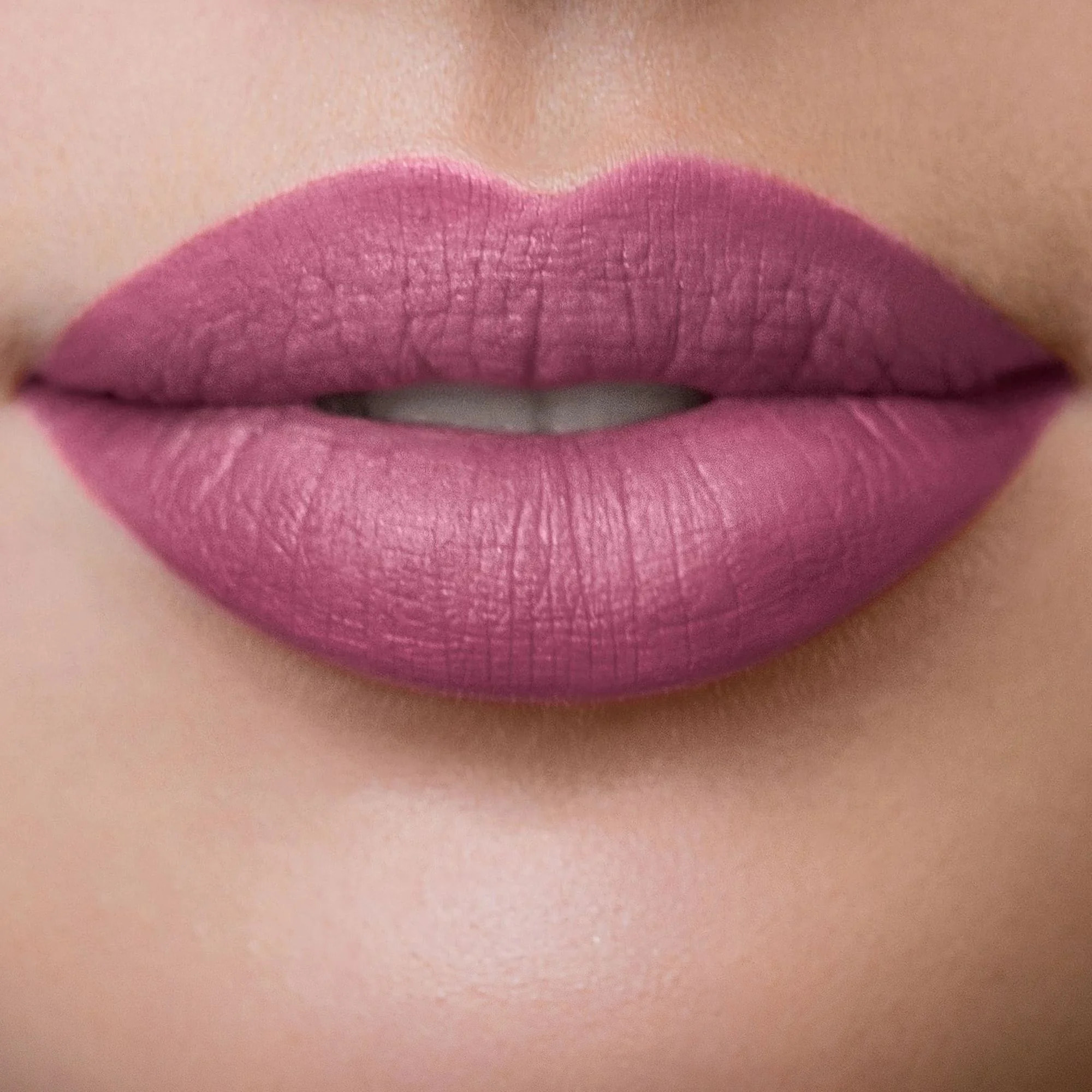 LONG LASTING LIQUID LIPSTICK Rossetto liquido long lasting 10H dal finish matt