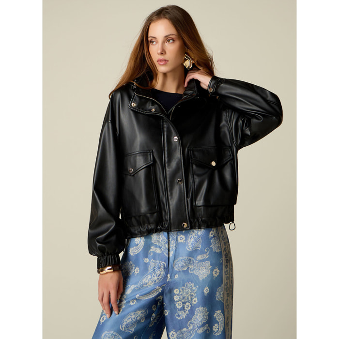 Oltre - Chaqueta con capucha y bolsillos - Negro