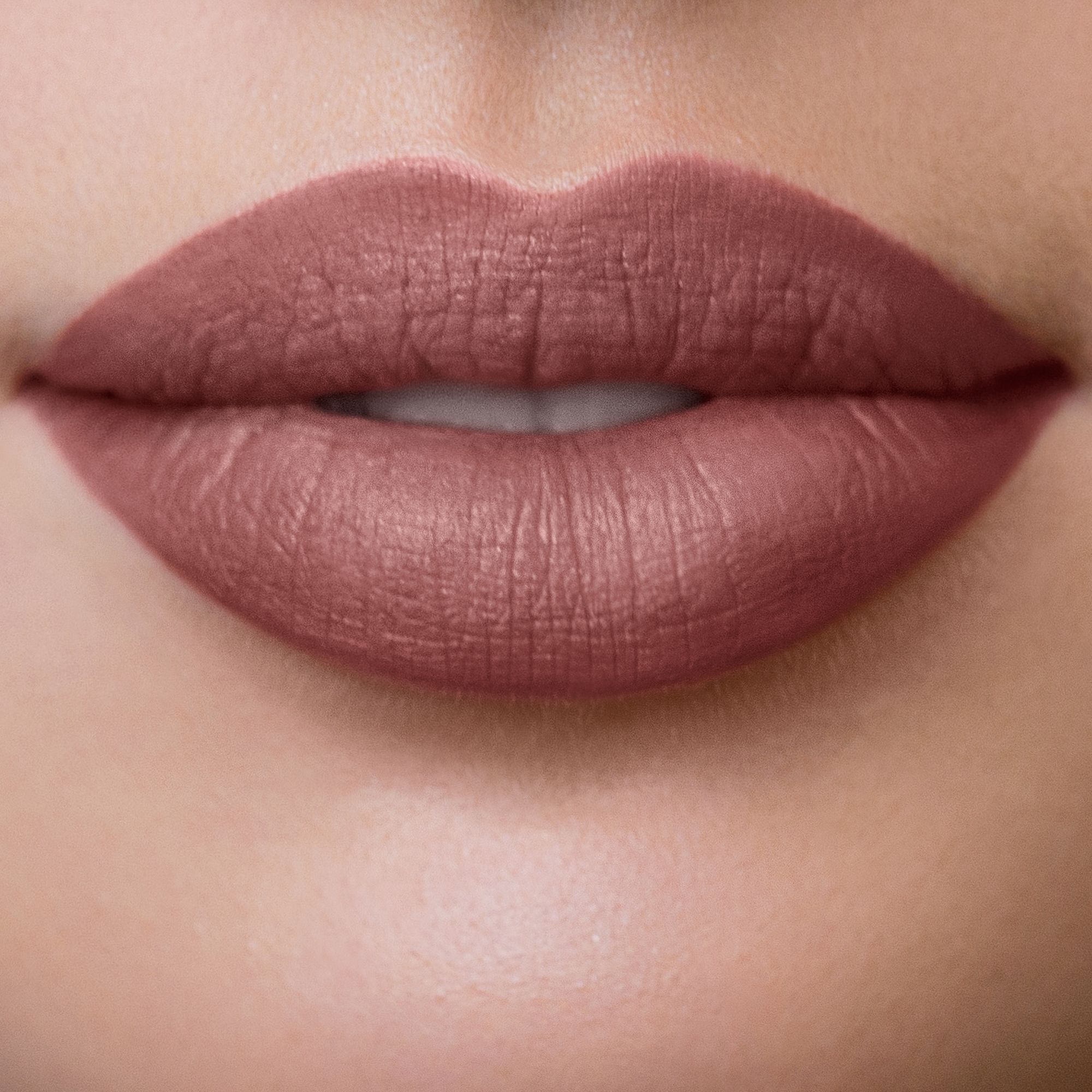 LONG LASTING LIQUID LIPSTICK Rossetto liquido long lasting 10H dal finish matt