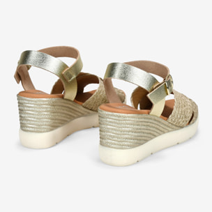 Sandalias de cuña doradas en piel con esparto