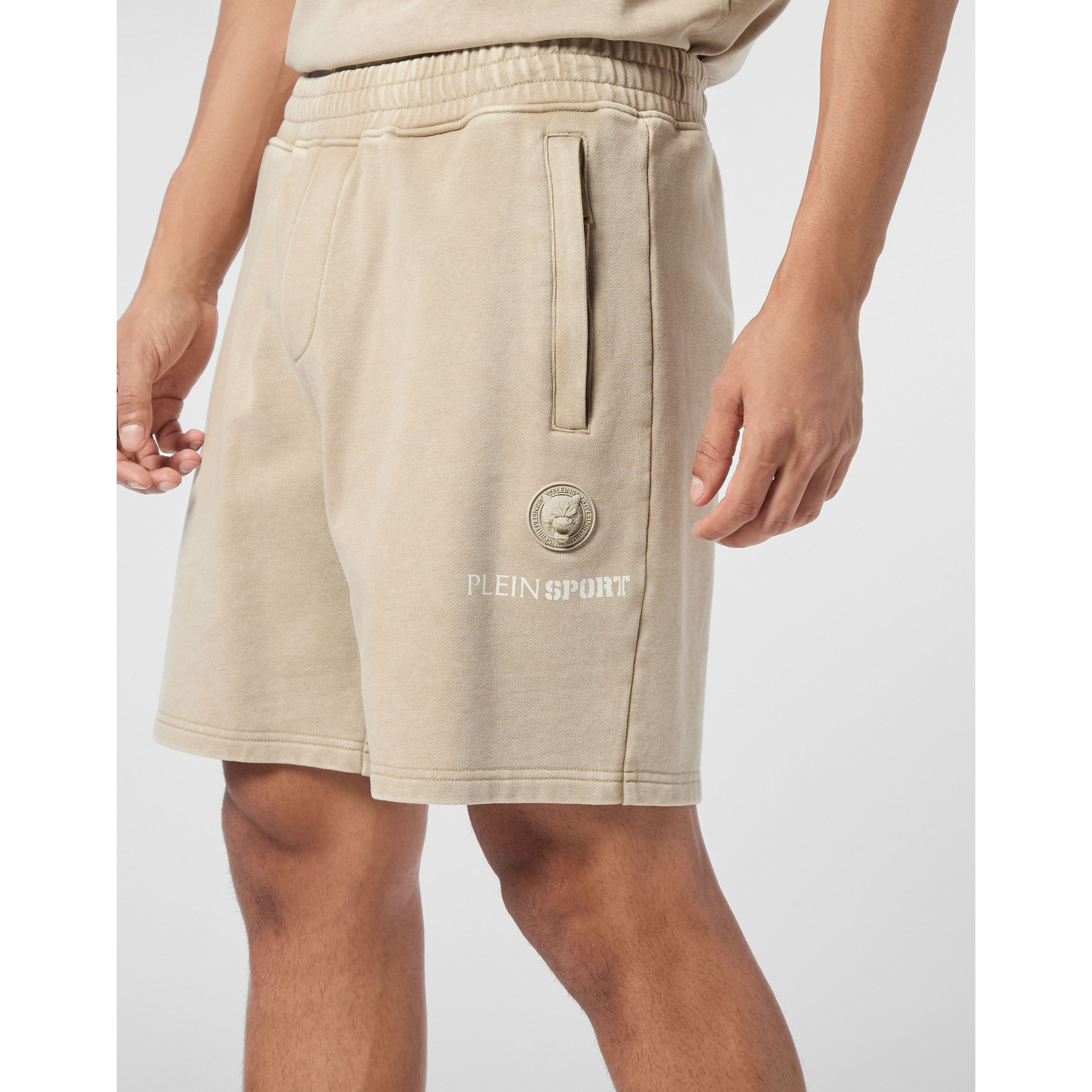 PLEIN SPORT Pantalones cortos