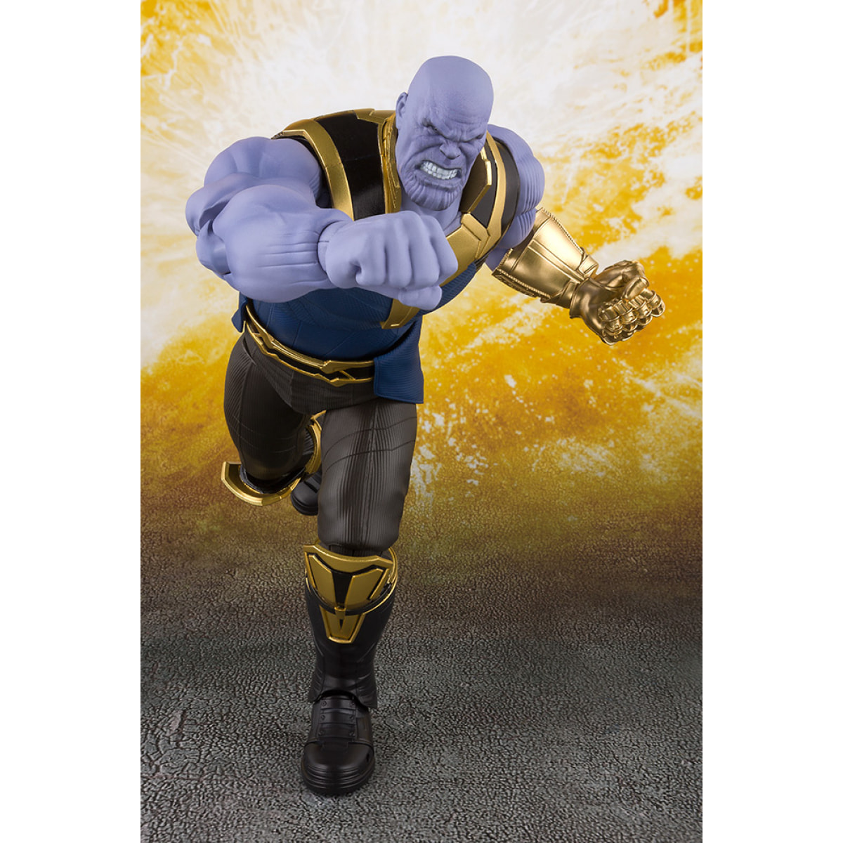 Avengers Infinity War Thanos S.h. Figuarts Action Figura Bandai