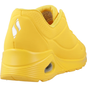 Sneakers De  Mujer Uno Stand On Air Amarillo