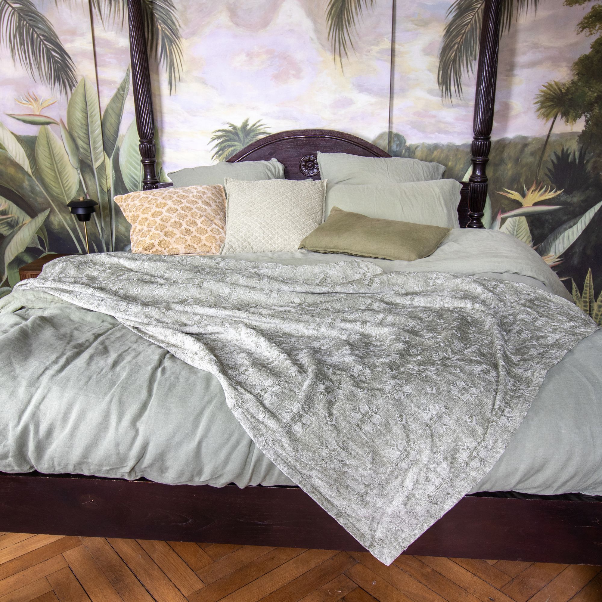 Courte pointe en velours à motif vert 220cm BYZANCE