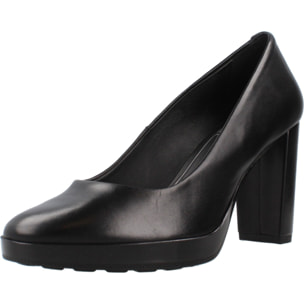 Salones Mujer de la marca GEOX  modelo D35TFA 000Y3 NEGRO