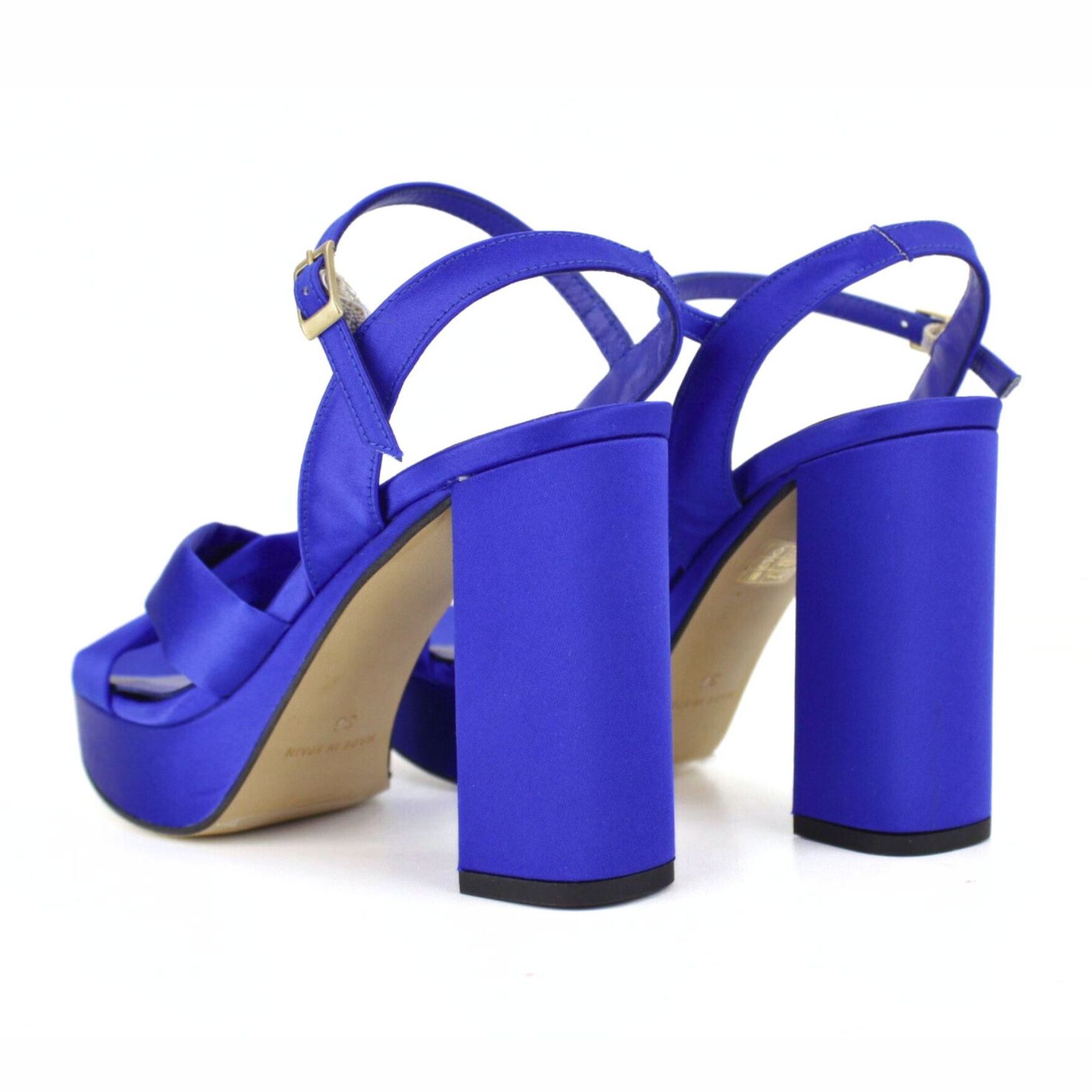 Sandalia plataforma. Tacón de 9 cm