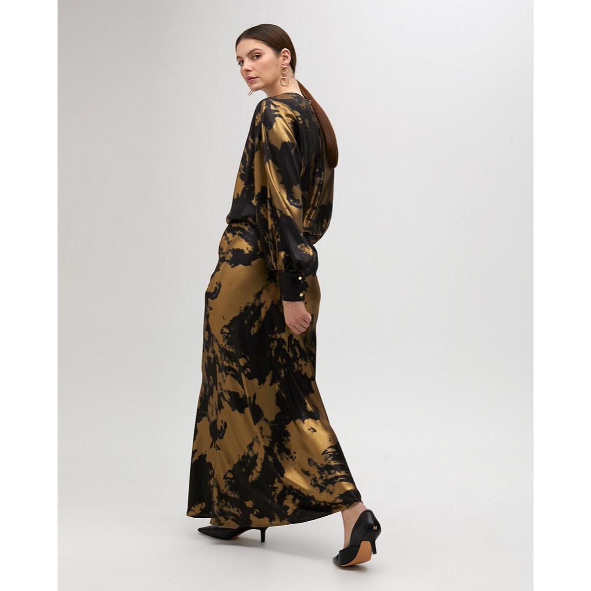 Vestito lungo stampato con manica asimmetrica