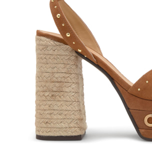 Sandalia Fruamba en ante con tachuelas y tacón de yute