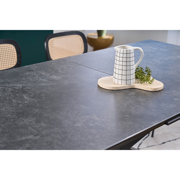 Table à manger extensible en céramique noire et métal L168-210 cm MELZA
