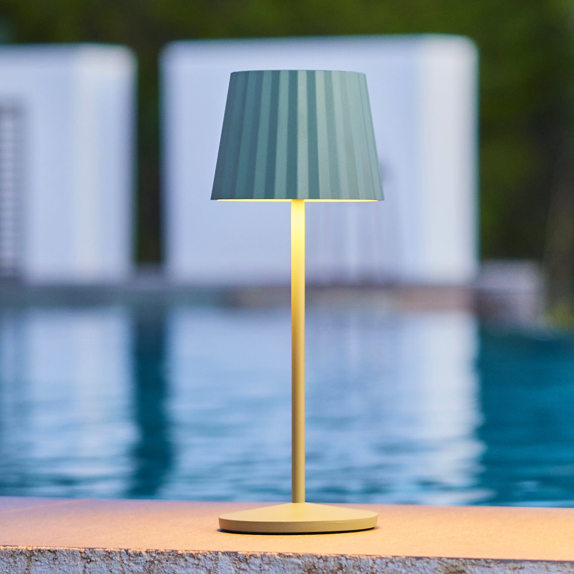 6 Lampe de table ABBY + Socle de charge