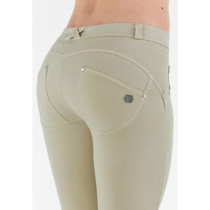 Pantaloni push up WR.UP® 7/8 superskinny tessuto navetta ecologico