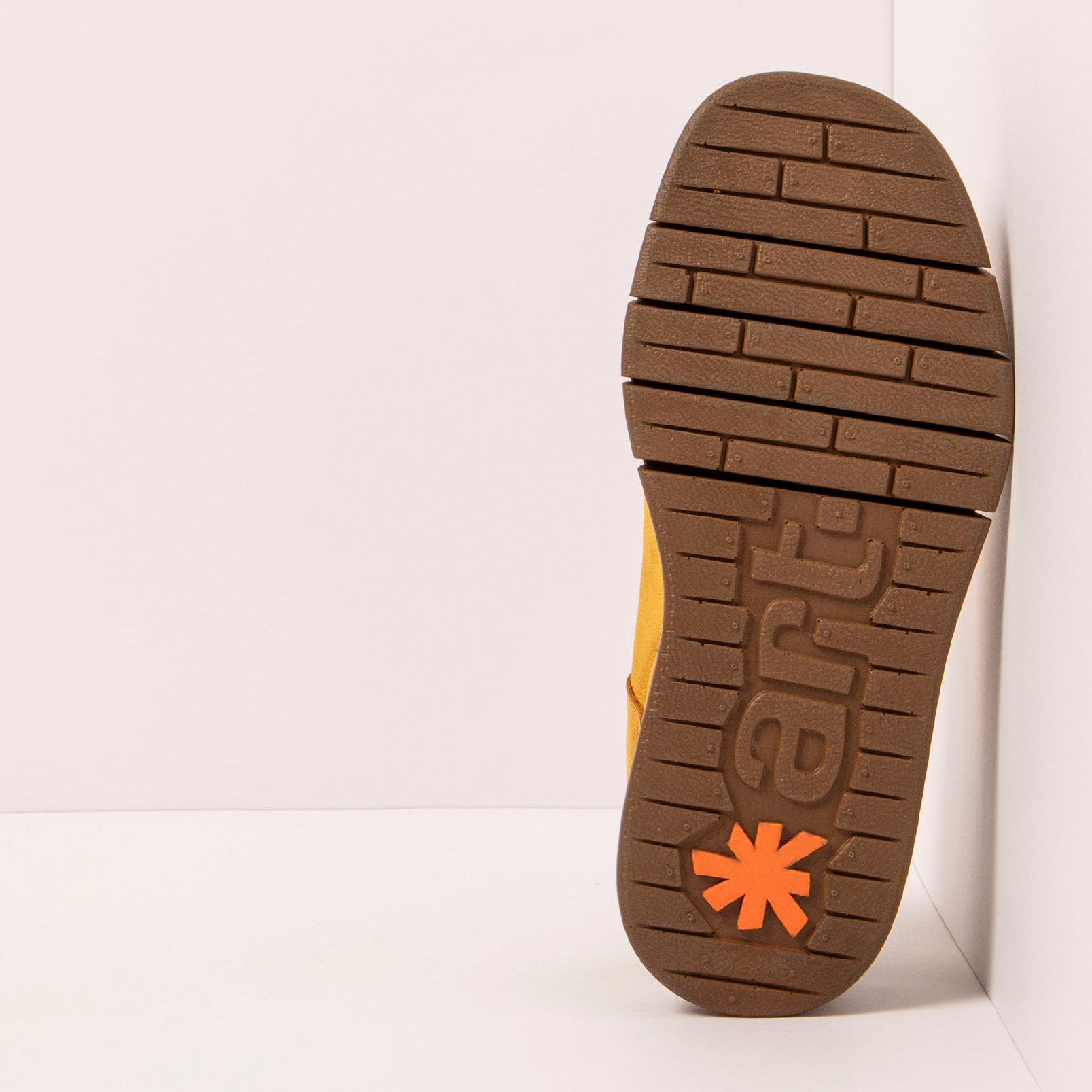 Sandalias 1855 NOBUCK HONEY/ MALAGA color Honey