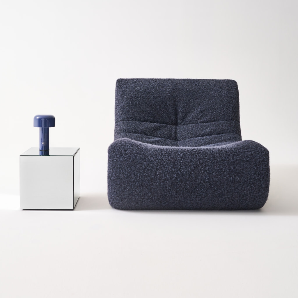 Table cubique miroir transparent. bout de canapé. table d'appoint cube miroir 30cm