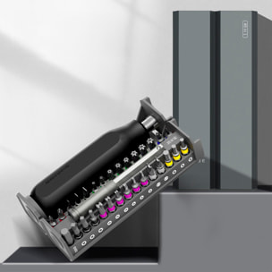 Destornillador multifunción 40 en 1 con carcasa de aluminio y compartimento para 8 puntas favoritas.