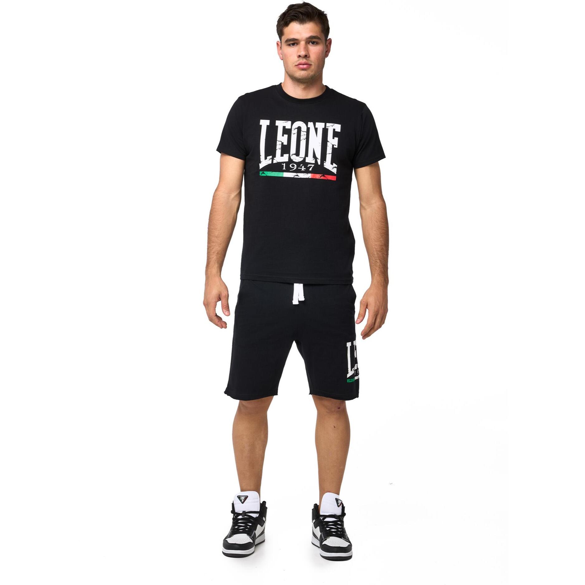 Completo set da uomo composto da t-shirt e pantaloncini Leone Vintage Basic