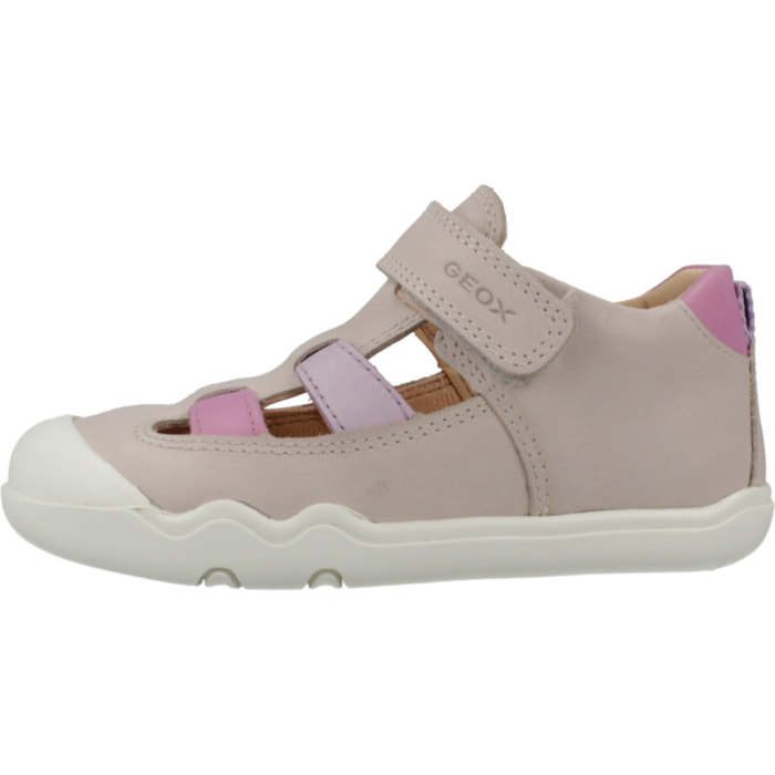 Zapatillas Niña de la marca GEOX  modelo B STEPPIEUP BEIS