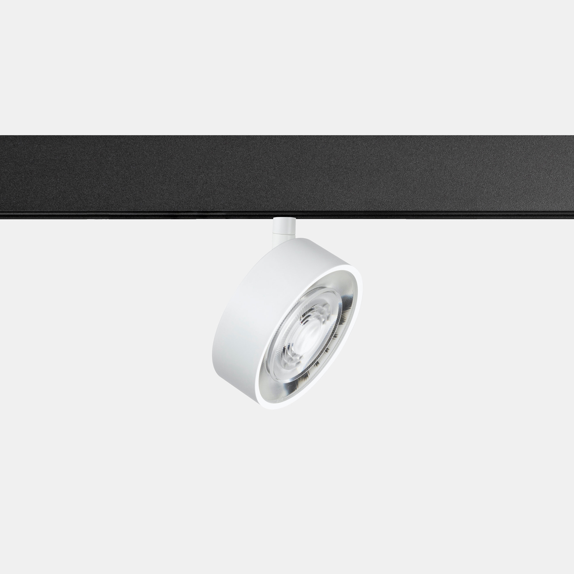 Ledsc4 LedsC4 Luminaria LED Bajo Voltaje, Eficiencia Energética, Interior/Exterior, IP Protegido, 2700K-4000K, 5W-40W, Blanco, Versátil y Duradera