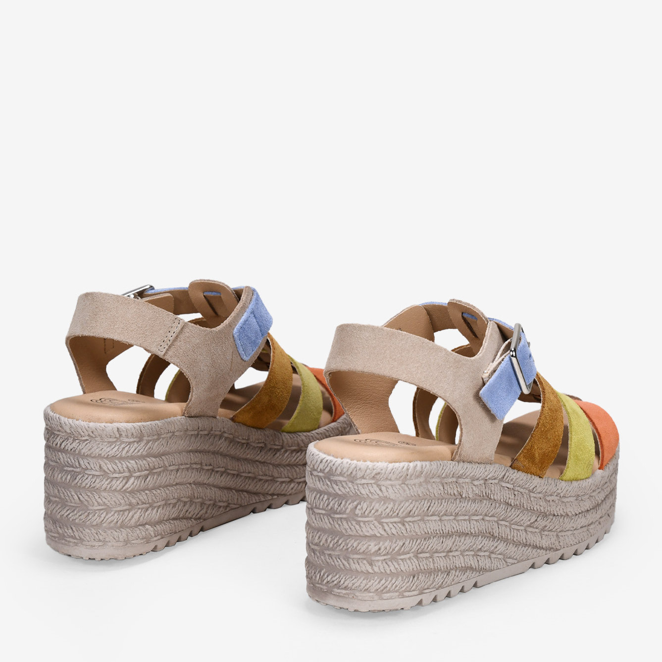 Sandalias piel multicolor con cuña